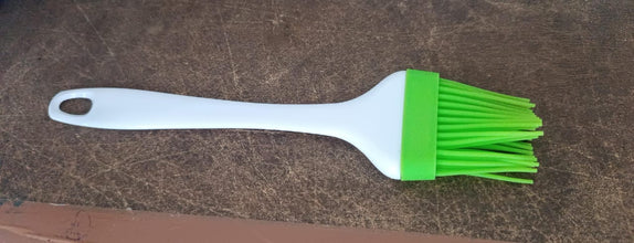 Silicone Kitchen Oil Spatula Brush with Handle Pastry / Cake Brush (17 cm / 1 Pc)